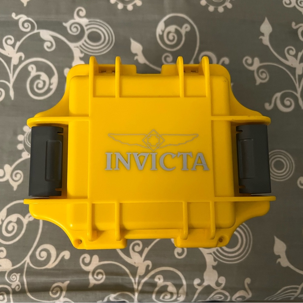 New Invicta individual watch box.